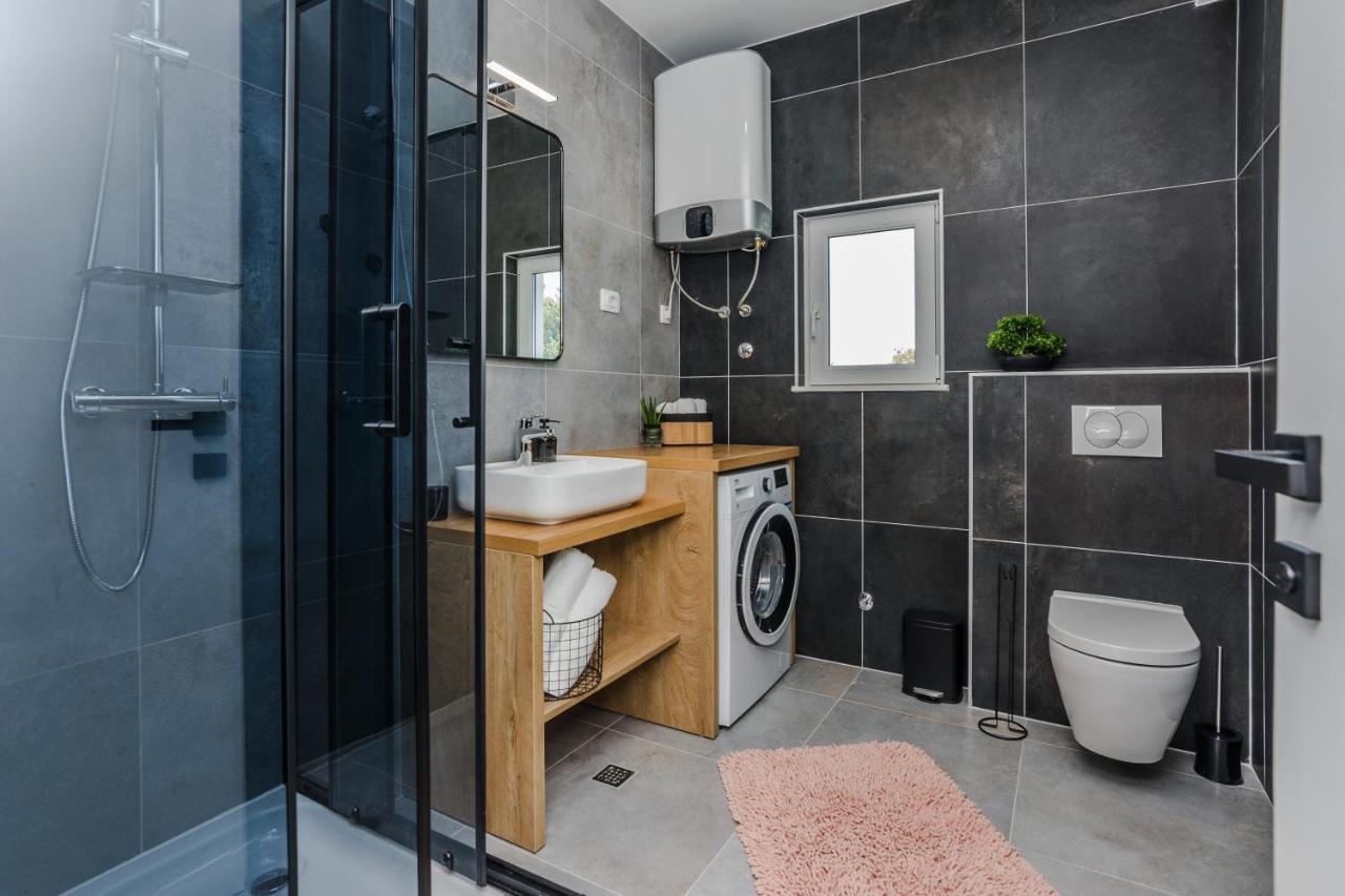 Redibo Apartment *
